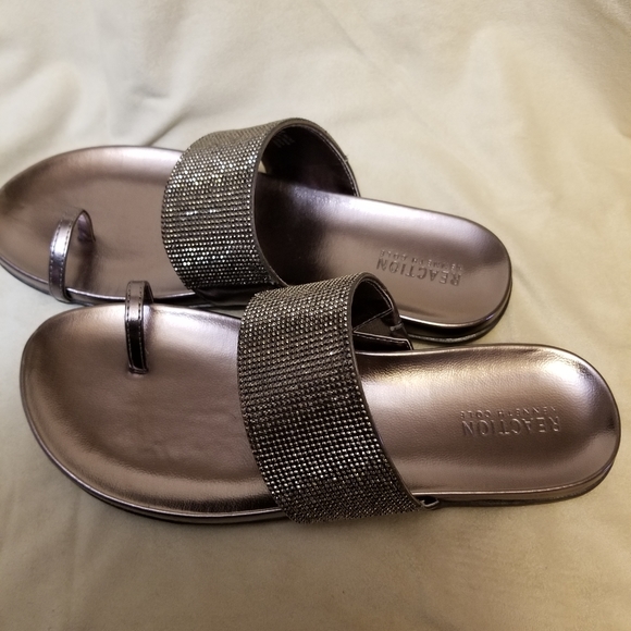 Shoes - Picture 2 of 4